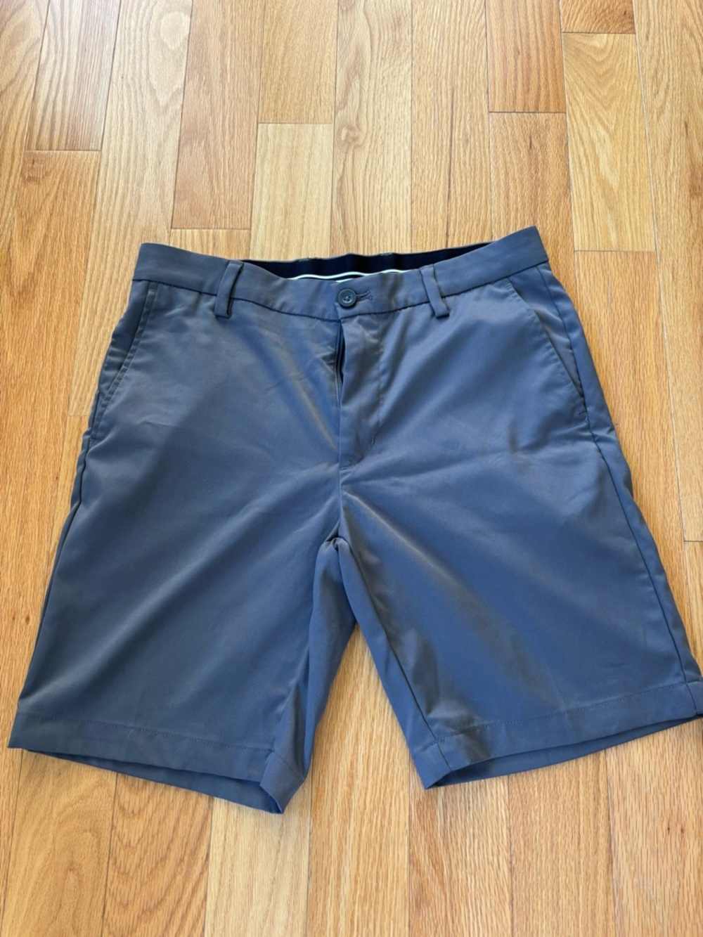 Amazon Essentials Stretch Performance Shorts - Gray 31" waist